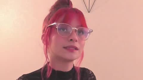 Snapshot of redmeloddy chatting on March 1, 7:26 pm Meloddy online show from March 1, 7:26 pm