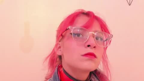 Snapshot of redmeloddy chatting on March 8, 7:20 pm Meloddy online show from March 8, 7:20 pm