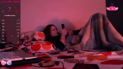 Snapshot of redyari chatting on November 1, 11:37 pm Red online show from November 1, 11:37 pm