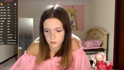 Snapshot of regeniastetson chatting on October 5, 3:19 pm Lucy online show from October 5, 3:19 pm