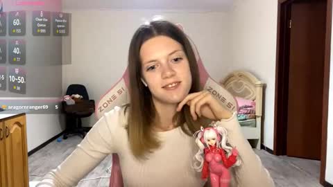 Snapshot of regeniastetson chatting on September 12, 6:54 pm Lucy online show from September 12, 6:54 pm