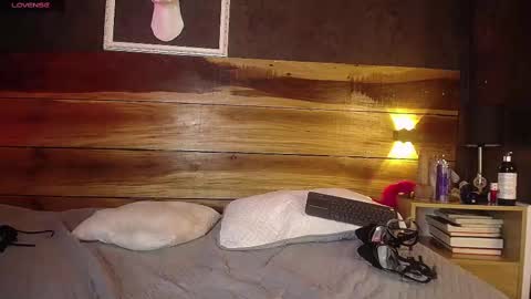 Snapshot of regina_storm chatting on October 3, 3:15 am online show from October 3, 3:15 am