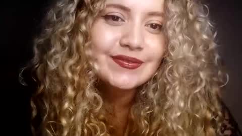 Tania Nixx online show from December 21, 10:50 am
