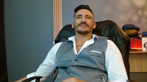   REIKO  online show from March 8, 2:04 am