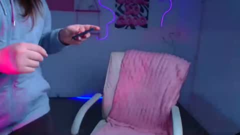 Reina online show from January 13, 6:21 am