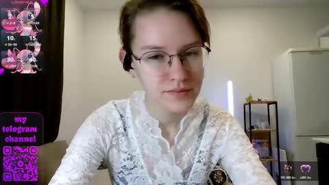 Claire online show from March 21, 6:45 pm