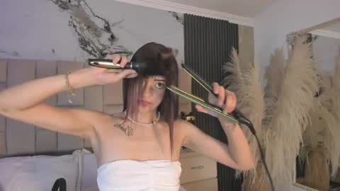 Renata online show from May 15, 6:33 am
