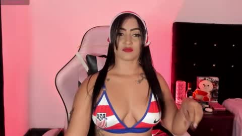 renatawilsom online show from July 2, 4:28 am