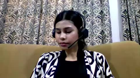 Lisa online show from April 30, 8:30 am