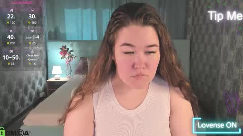 Snapshot of renee_turner chatting on September 26, 7:49 am renee_turner online show from September 26, 7:49 am