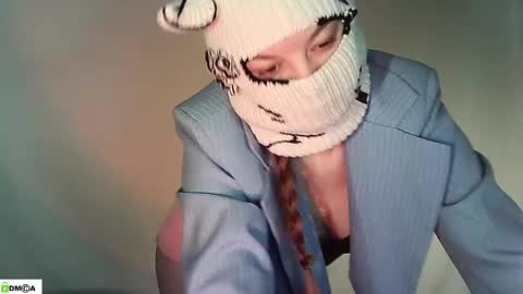 Renesme White Im here from Monday to Friday online show from May 14, 2:10 am