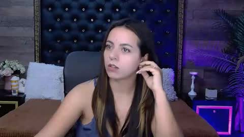 renesmesweet online show from October 21, 5:12 am