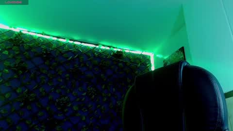 R E N E  online show from January 23, 8:36 am