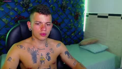 R E N E  online show from February 14, 5:19 am