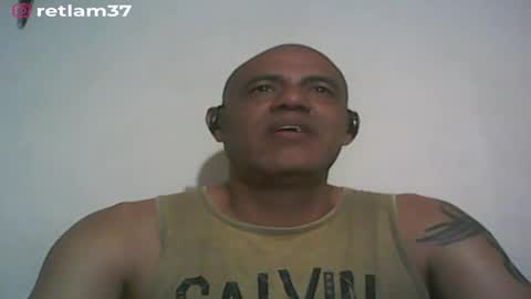 Snapshot of retlam37 chatting on October 10, 5:46 am Walter online show from October 10, 5:46 am