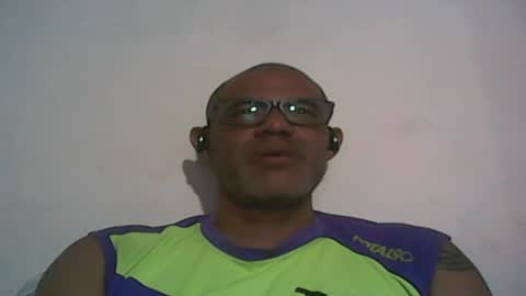 Snapshot of retlam37 chatting on February 25, 6:03 am Walter online show from February 25, 6:03 am
