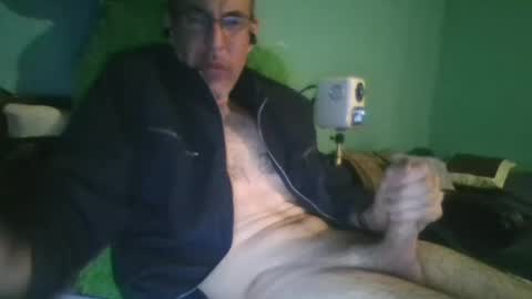 reyes_albert2006 online show from January 5, 1:36 pm