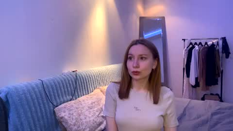 Lola online show from April 3, 10:28 pm