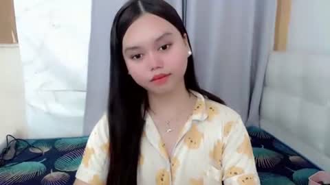 Snapshot of rhianne_fuckdoll chatting on October 21, 3:00 am rhianne_fuckdoll online show from October 21, 3:00 am