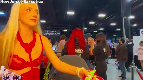 ria  online show from October 25, 9:59 pm