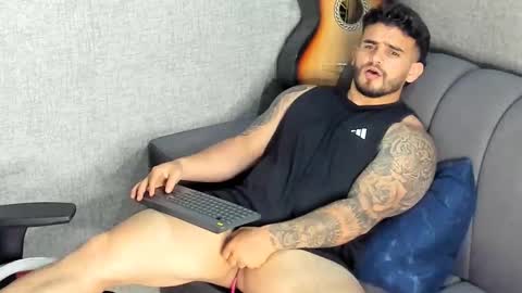 Snapshot of ricardogonzalez666 chatting on September 24, 12:39 am ricardogonzalez666 online show from September 24, 12:39 am