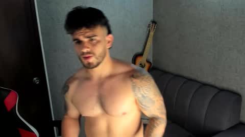 Snapshot of ricardogonzalez666 chatting on October 15, 6:31 pm ricardogonzalez666 online show from October 15, 6:31 pm