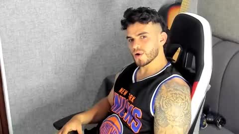 Snapshot of ricardogonzalez666 chatting on October 11, 7:39 pm ricardogonzalez666 online show from October 11, 7:39 pm