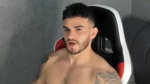 Snapshot of ricardogonzalez666 chatting on March 10, 9:51 pm ricardogonzalez666 online show from March 10, 9:51 pm