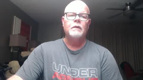 Snapshot of rich32937 chatting on February 19, 11:28 am rich32937 online show from February 19, 11:28 am