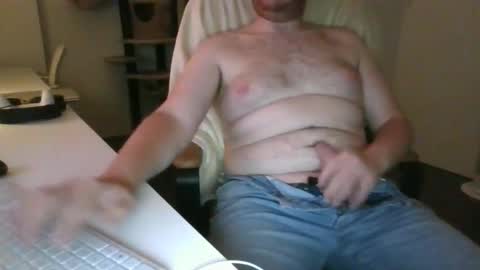 richard97188 online show from May 15, 11:34 pm