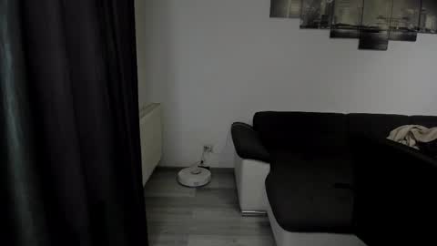 RichardDarell online show from March 10, 6:51 am