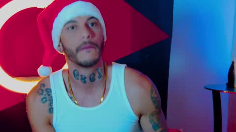 Snapshot of rickg_oficial chatting on December 18, 8:03 pm RICKG online show from December 18, 8:03 pm