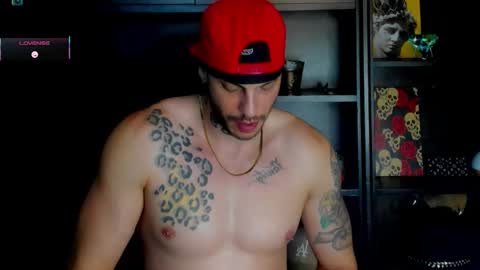 Snapshot of rickg_oficial chatting on October 18, 1:21 am RICKG online show from October 18, 1:21 am