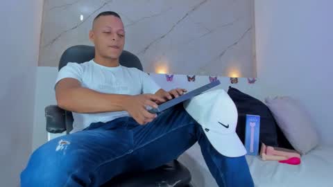 Ricky  online show from October 22, 2:08 pm