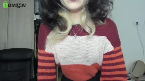 Snapshot of rickydicot_13 chatting on October 17, 11:42 pm RickyDicot 13 online show from October 17, 11:42 pm