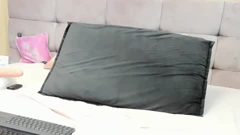 Ricky online show from March 8, 5:07 am