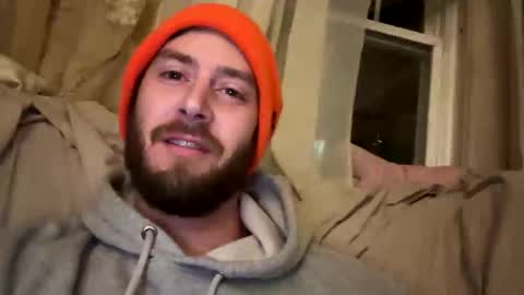 ricracks11 online show from November 3, 2:01 am