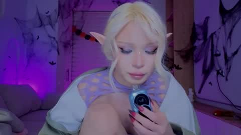 rileymee online show from October 27, 3:34 pm