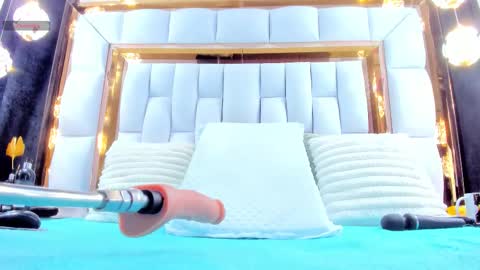 Riley online show from November 1, 12:04 pm