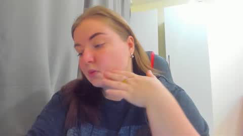 rina16 online show from November 14, 10:39 am