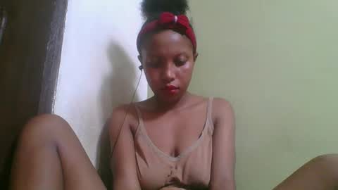 rinah654271 online show from March 18, 7:58 am