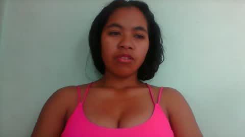 Snapshot of rinah856024 chatting on October 11, 7:28 pm rinah856024 online show from October 11, 7:28 pm