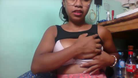 rinah856024 online show from April 22, 5:58 am