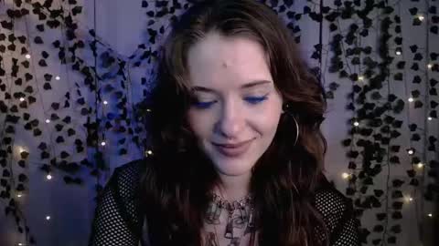 risha_laass online show from May 7, 8:26 pm