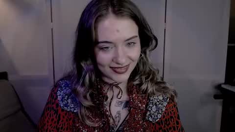 Snapshot of risha_laass chatting on December 22, 4:17 pm risha_laass online show from December 22, 4:17 pm