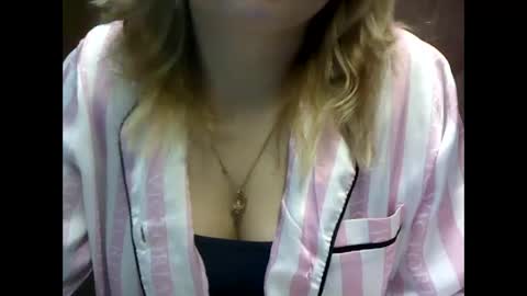 RiveraMaureen online show from December 9, 8:22 am