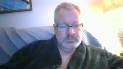 rob872217 online show from December 20, 10:05 am