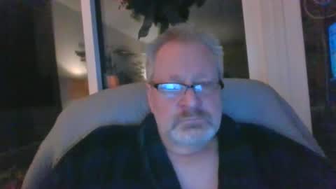 rob872217 online show from December 18, 9:25 am
