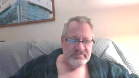rob872217 online show from January 12, 9:30 am