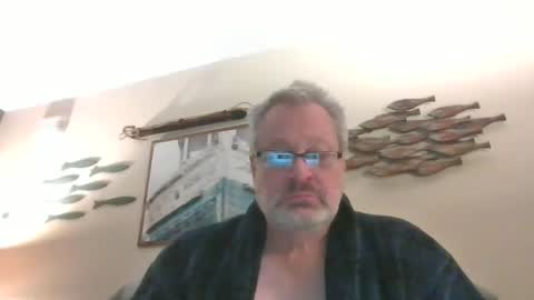 rob872217 online show from December 18, 1:12 pm